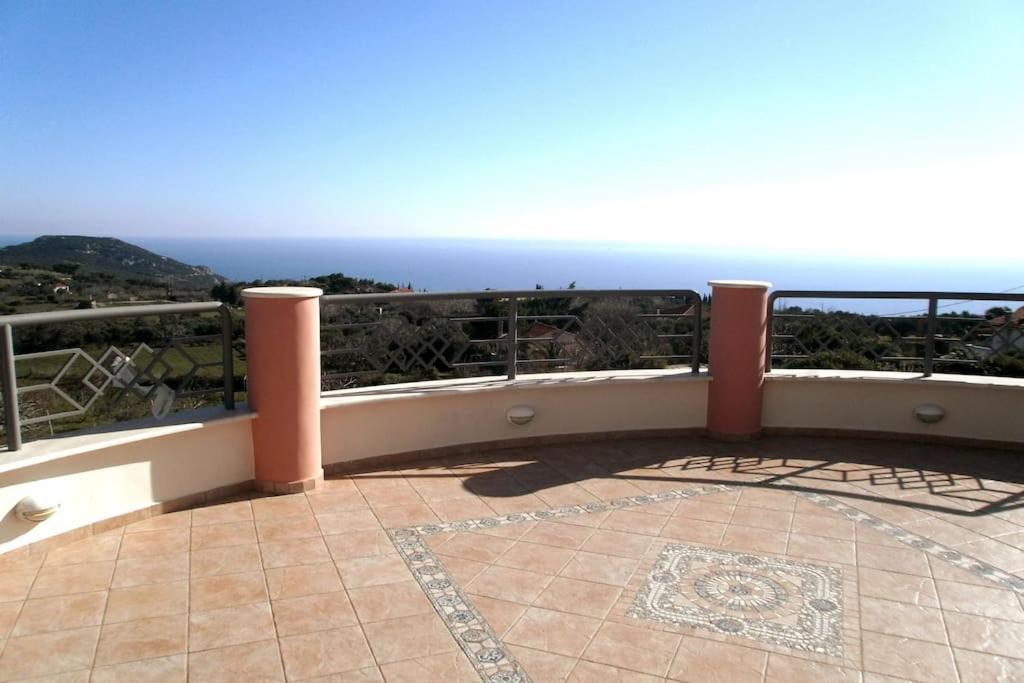Villa Serenity Kími Exterior foto
